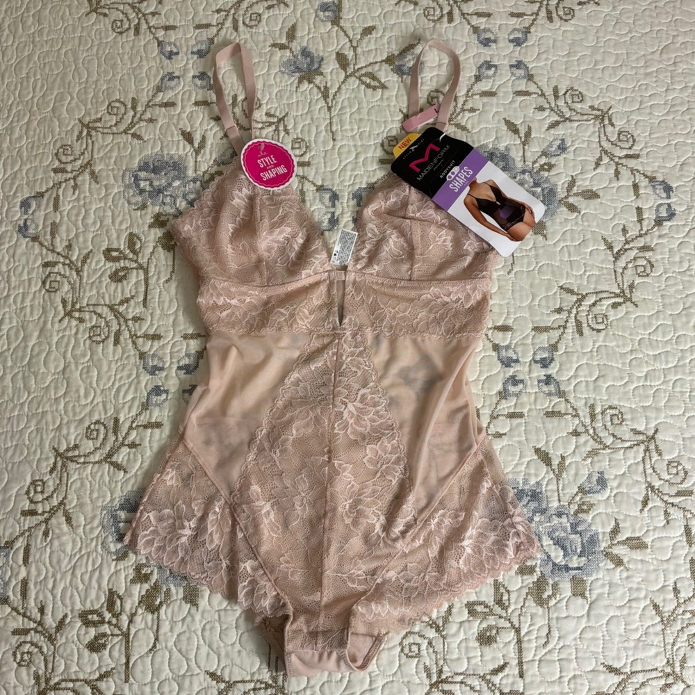 Maidenform Bodysuit Womens Large Pink NWT Firm Control Lace Shapes FLSL01